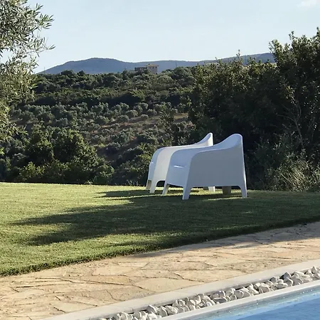 Luxurious In Peloponnese With Swimming Pool וילה Kamária