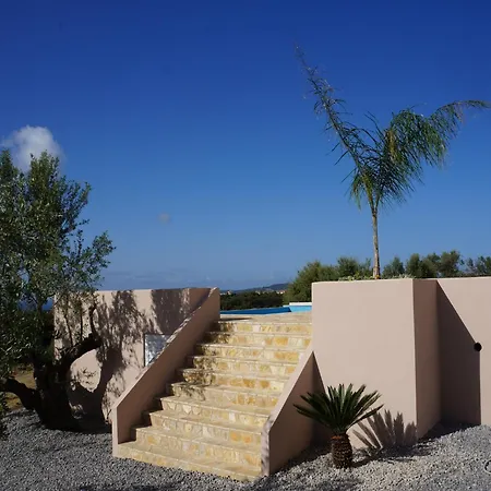 Luxurious In Peloponnese With Swimming Pool Καμάρια