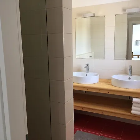 Luxurious In Peloponnese With Swimming Pool וילה Kamária