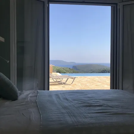 Βίλα Luxurious In Peloponnese With Swimming Pool Καμάρια