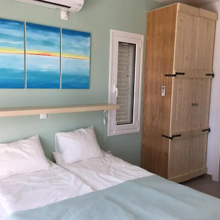 Luxurious In Peloponnese With Swimming Pool Καμάρια