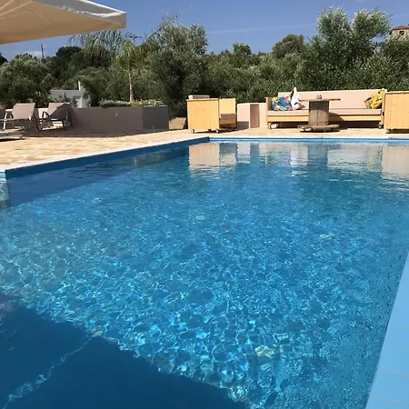 Luxurious In Peloponnese With Swimming Pool Καμάρια