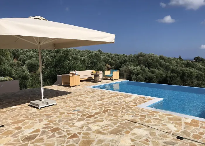 Luxurious In Peloponnese With Swimming Pool Villa Kamária