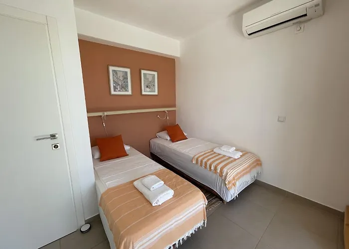 Villa Luxurious In Peloponnese With Swimming Pool *