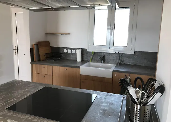 Villa Luxurious In Peloponnese With Swimming Pool Kamária