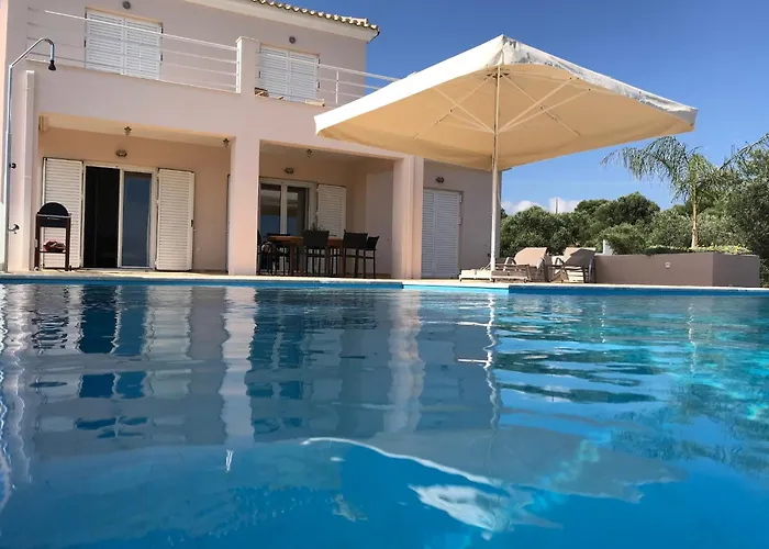 别墅 Luxurious In Peloponnese With Swimming Pool